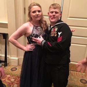 Meet your Posher, Adam